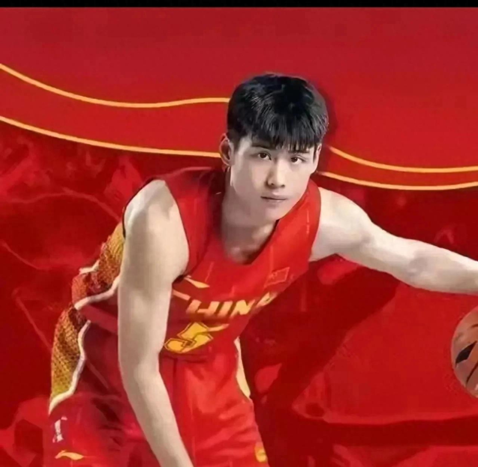 广东男篮双喜临门！国家神射+高大中锋加盟，朱芳雨拼图补齐