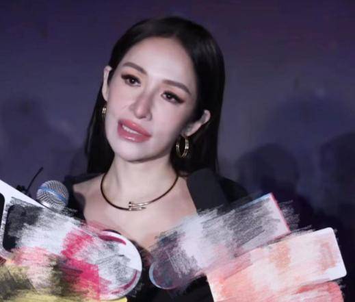 萧亚轩否认怀孕:台版"海后",却屡遭背叛?缘何45岁孑然一身