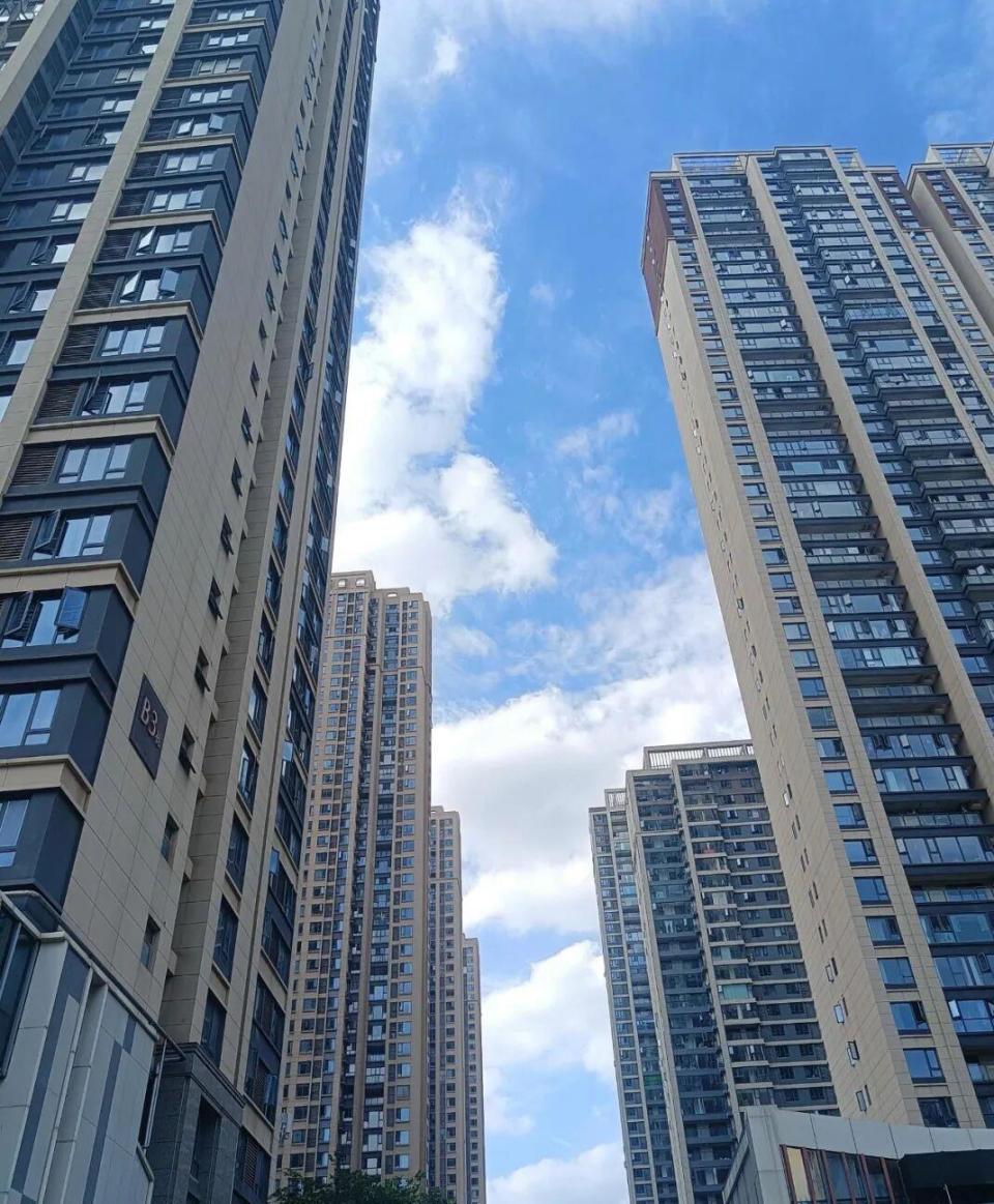 房产中介透露：今明两年买房，牢记这7个字，买旧、买大、不买三_腾讯新闻