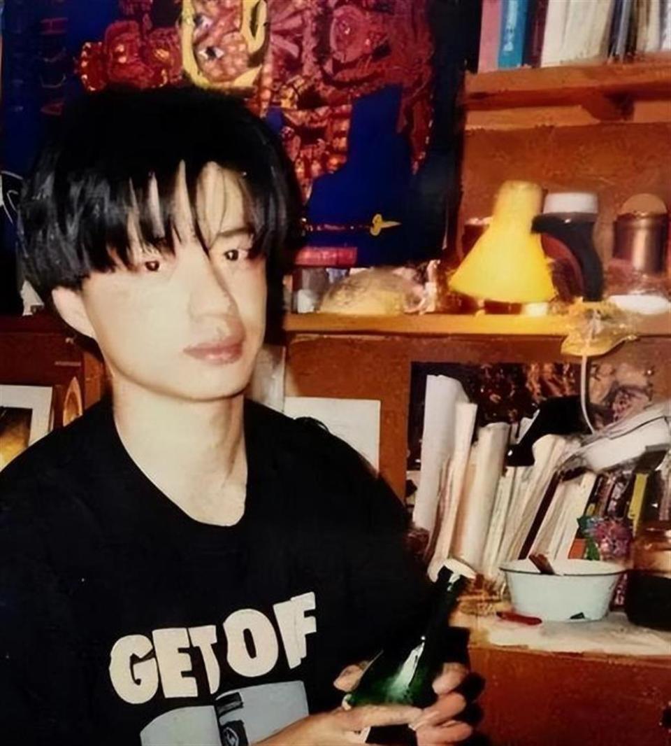 追了9年才娶了妻，因妻子怕疼他做了12年丁克，余生只想宠着她_腾讯新闻