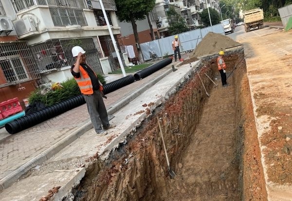 雨污分流南湖周边54个小区让污水雨水各行其道