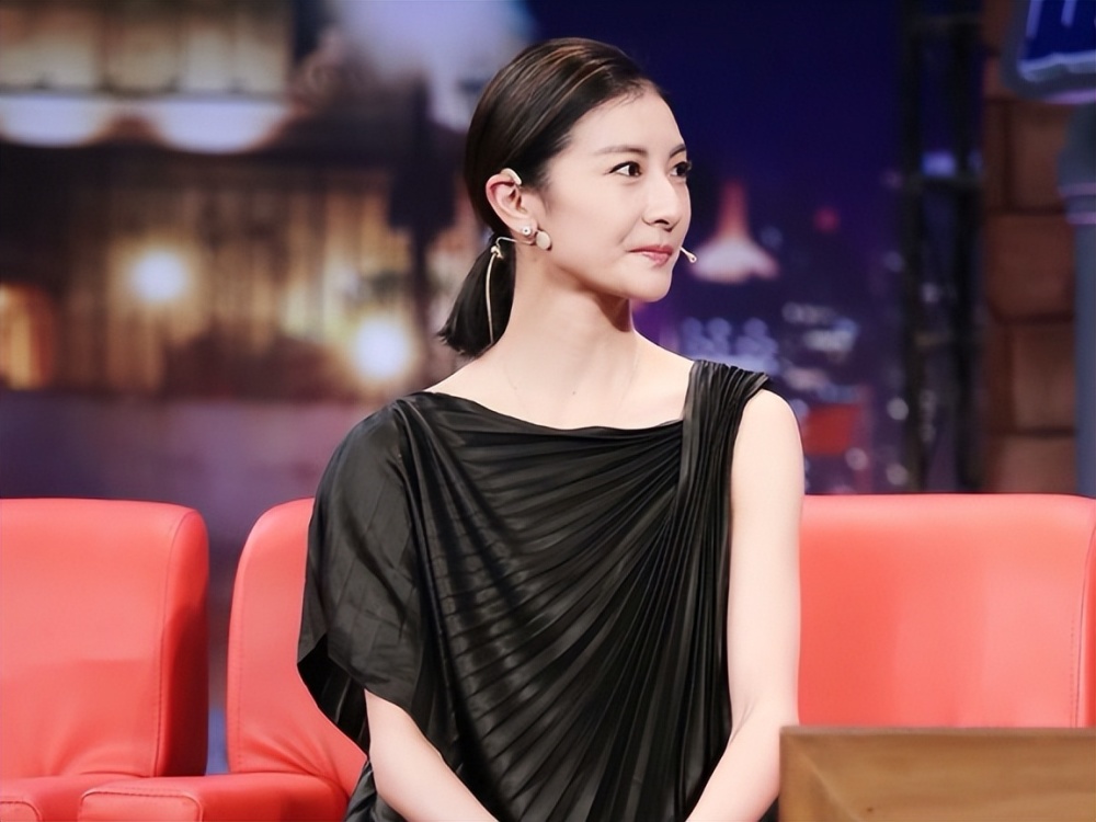 芭蕾皇后谭元元大婚嫁给小8岁富豪与土豆总裁成往事