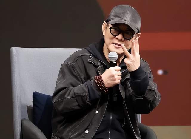 62歲李連杰回應換心臟、換血傳聞：想象力太小了，咋不說我換個華為心臟、小米腎 - 