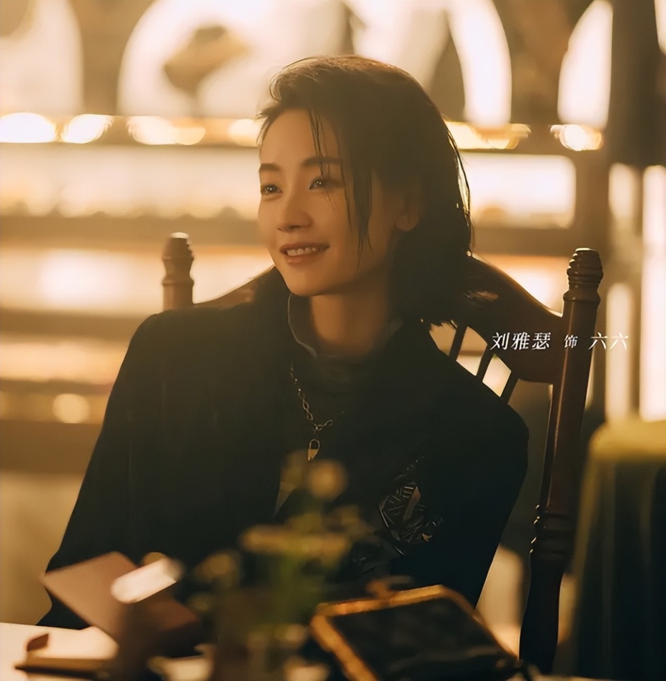 她是《前任4》刘依柳，也是《致青春》朱小北，还是金像奖影后_腾讯新闻