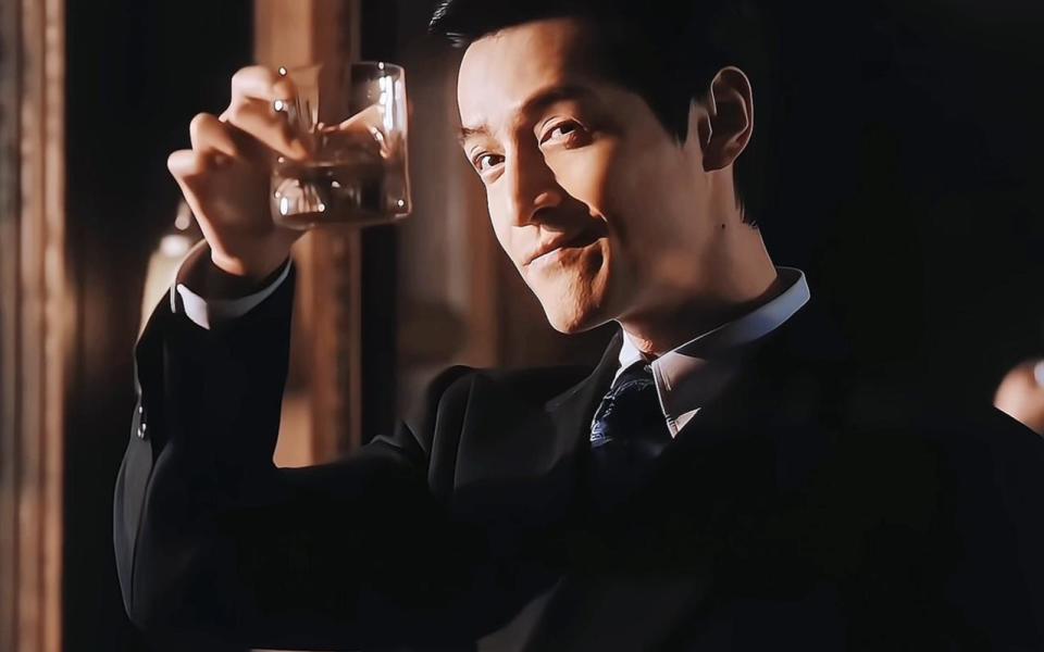 胡歌《繁花》中,宝总最后破产了吗?