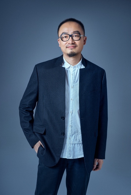 讲述创作理念 回应热议话题 《铁血丹心》导演杨磊:用意识空间来