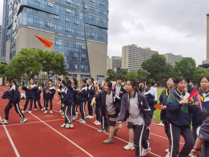 中考前来一场校园游园会,这群初三生放飞自我玩嗨了