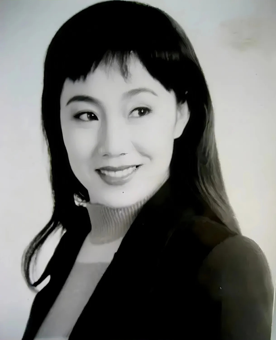 康群智:演恶婆婆被骂,嫁给小男人,生下帅儿子,年近七十很幸福