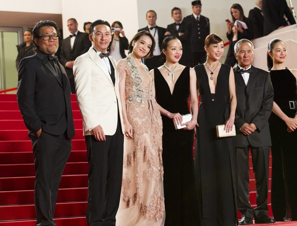 中国明星闪耀戛纳红毯,巩俐,舒淇各有其美,张曼玉最让人意外_腾讯新闻