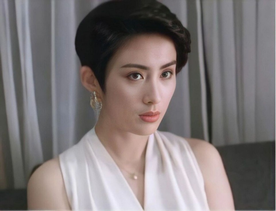 京城四少汪雨再娶小娇妻，18岁差距18日领证，前女友覆盖半个顶流_腾讯新闻
