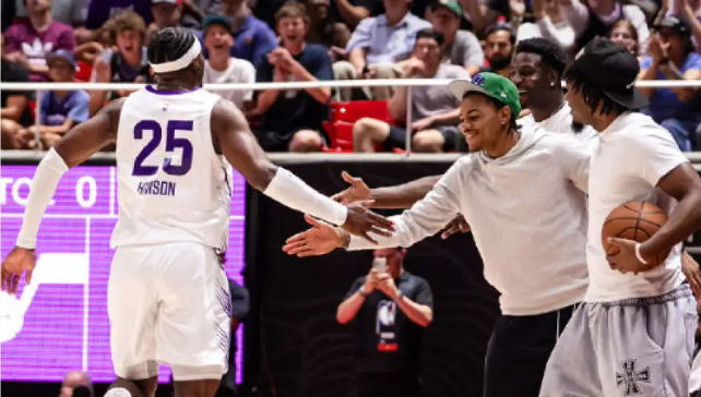 NBA夏联：爵士34分狂胜雷霆保持全胜 榜眼缺席仍6人上双