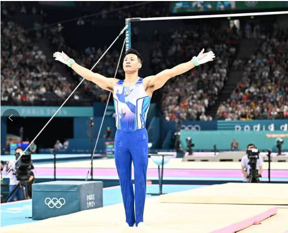 不过,对于今年奥运单杠决赛失误频频,唐嘉鸿认为,这样的事情永远都没