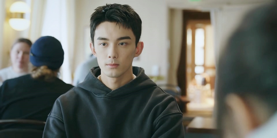 在暴雪时分:看了对吴磊颜值的评价,才发现男女审美大