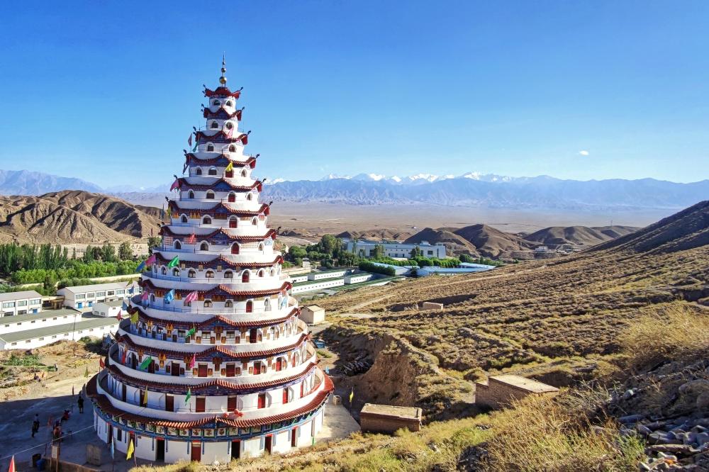 走进文殊山,近距离感受经历千年岁月后依旧气势磅礴的"沧桑".