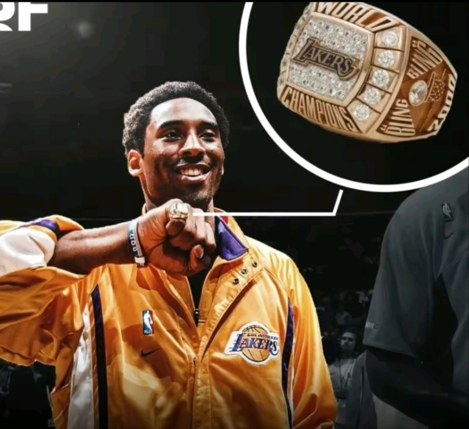 科比首个冠军戒指被父母拍卖瓦妮莎遭质疑不赡养科比父母