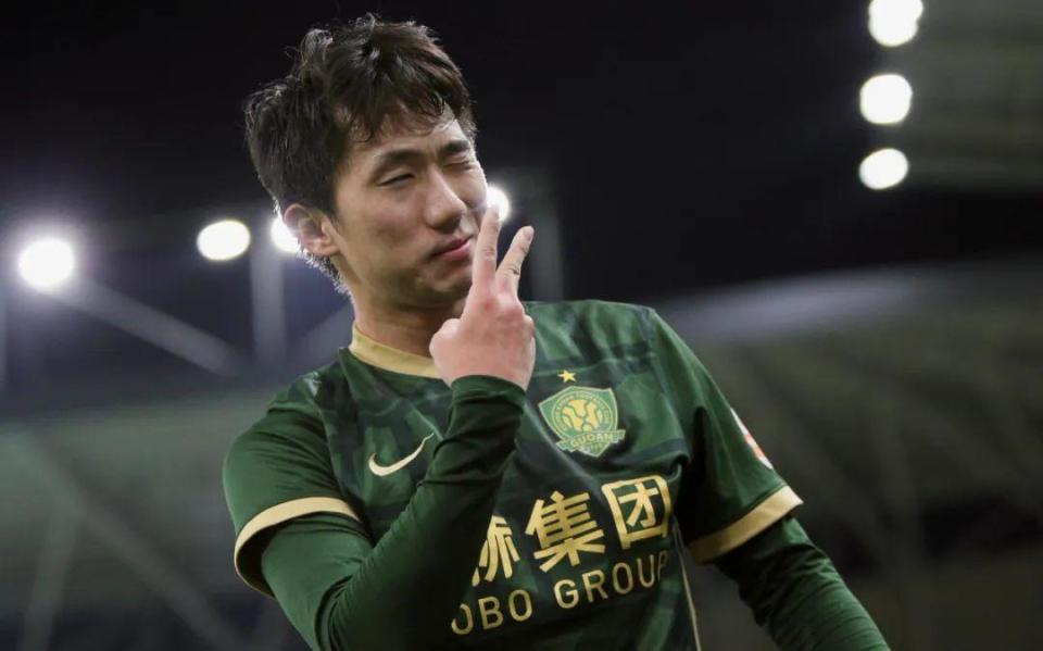 顶替星辉经纪公司旗下艺人