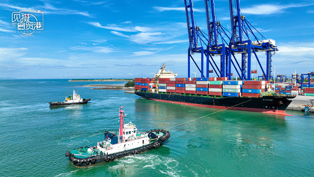 见摄自贸港·一线直击|海南省船舶引航站为进出港船舶保驾护航_腾讯新