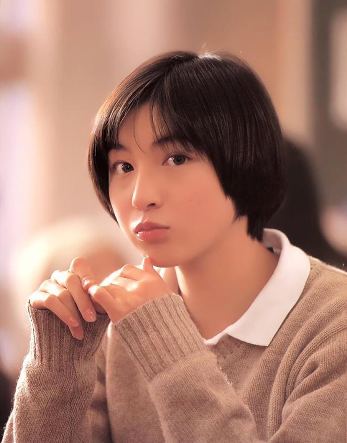 广末凉子承认出轨,称跪着向仨孩子道歉,无限期停工,男方也认罪-腾讯