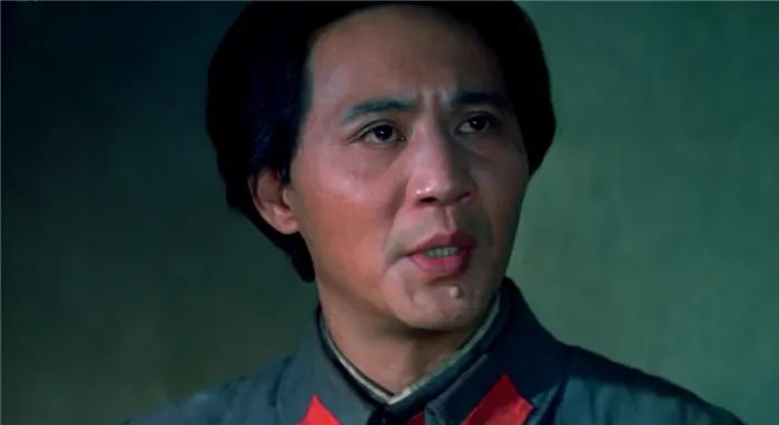 同样是扮演“毛主席”，唐国强半路出家，古月则是用一生去诠释_腾讯新闻
