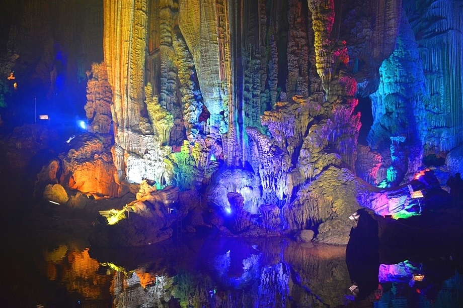 广西行:银子岩溶洞奇观