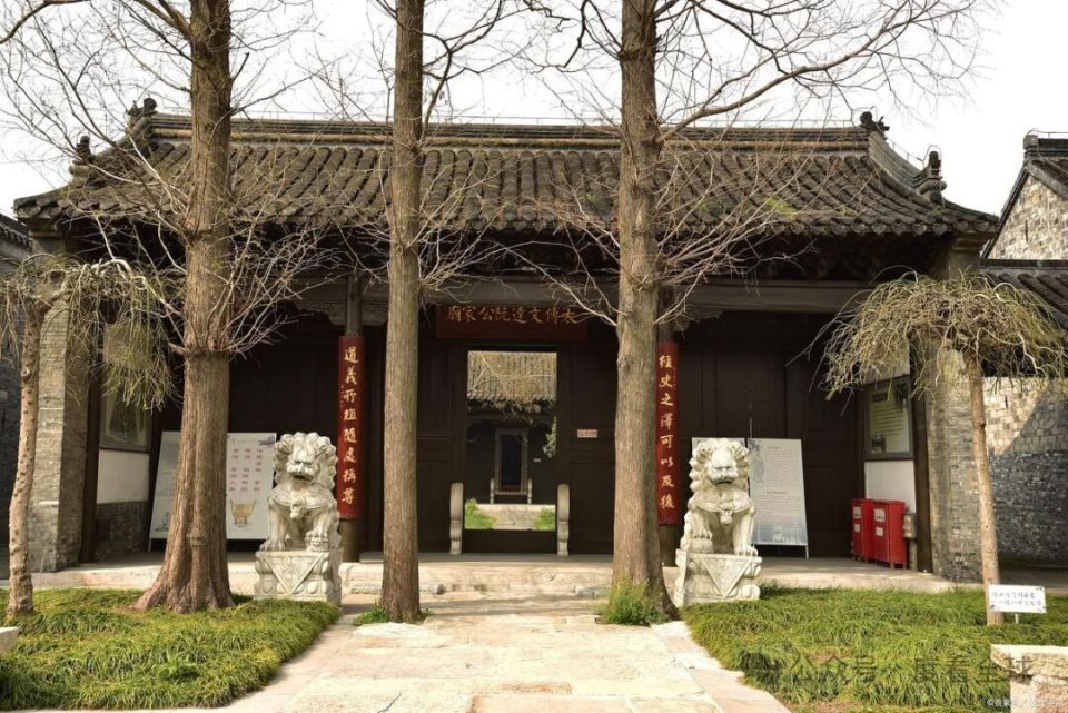 沈万三故居在哪个古镇?跟随沈万三脚步,探寻周庄的财富之源!_腾讯新闻