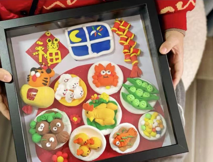 现在年夜饭都"外包"了,自己家也不包饺子怎么办?和孩子一起用黏土做