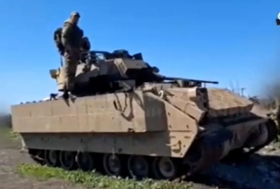 爱国者公园的新展品,俄军缴获美制m7布雷德利火力支援车