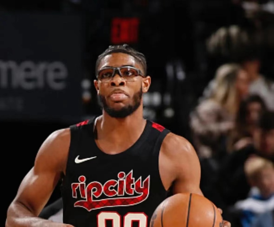 杰伦格林26分,4人砍17 ,范乔丹不在反而激活全队_腾讯新闻