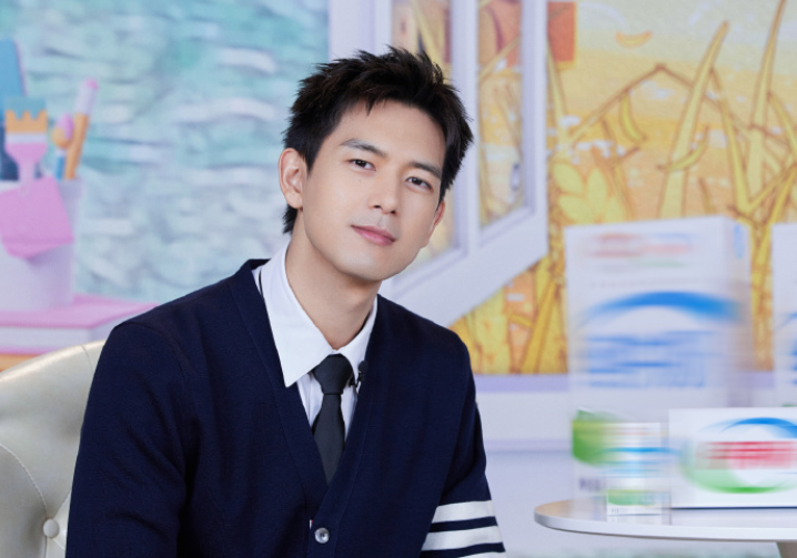 李现20岁到32岁的颜值变化:五官一直没帅过,但气质一直是帅的