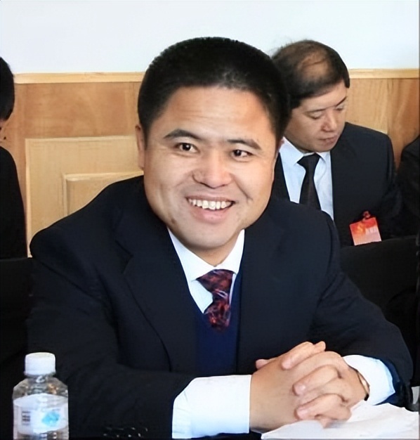 31亿"巨贪"李传良与市委书记交恶那些事儿