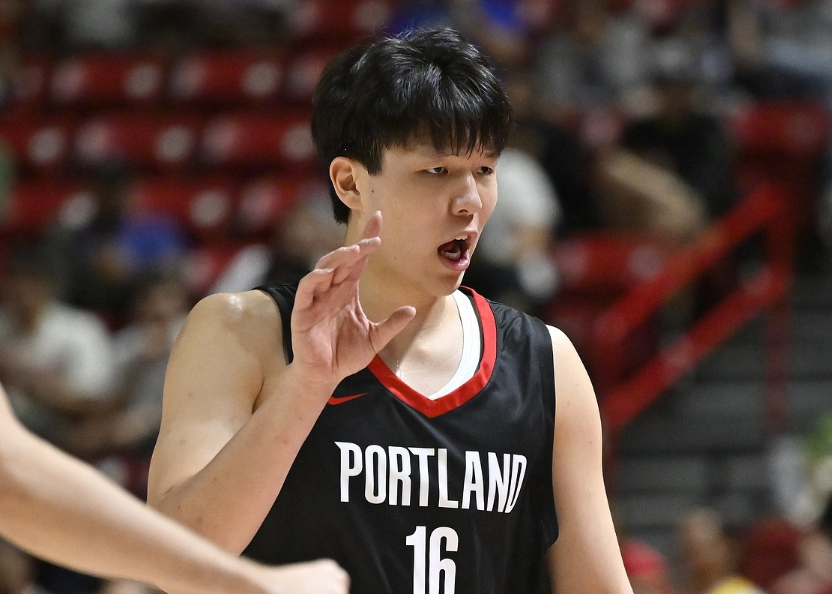 完美首秀！杨瀚森10分4板5助3帽引发美媒热议，随队记者也被征服