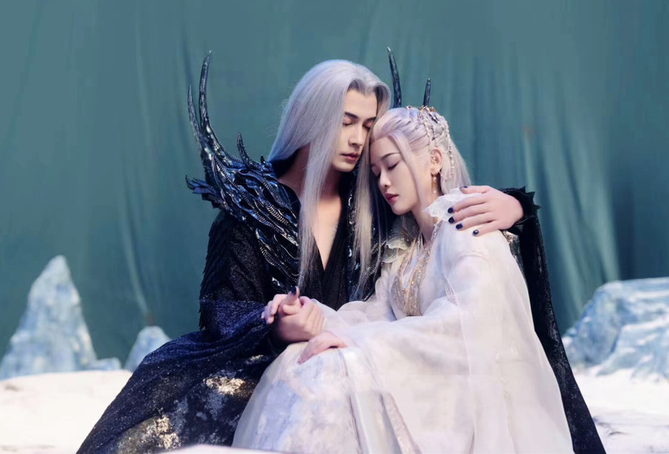 只能说剧版如此魔改,黑龙天都懵了,看着自己的儿子能够复活,而白龙却