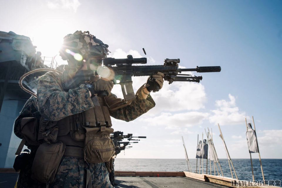 集腋成裘:越南"基洛"潜艇装填水雷 德军狙击小组绘制前线地图_腾讯