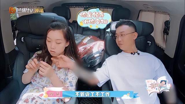 gai的儿子都这么大了,越长越像妈!