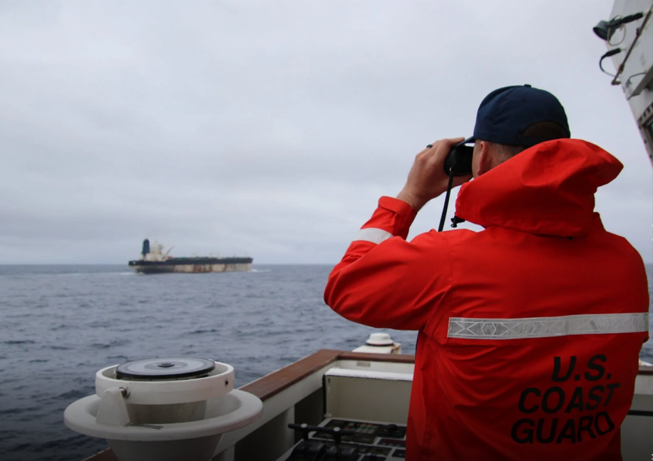 ��ȱ��һ��ˮ�潢ͧ �޷��������ֲ�������