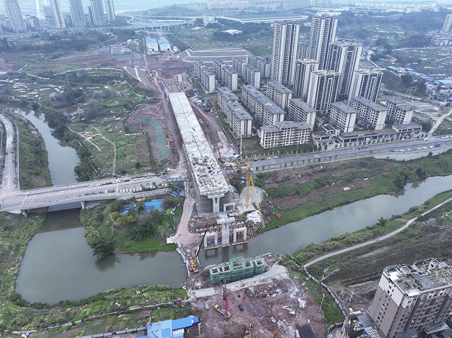 “五一”坚守重大项目 | 年内将迎重要节点 新燕尾山隧道建设正酣_腾讯新闻
