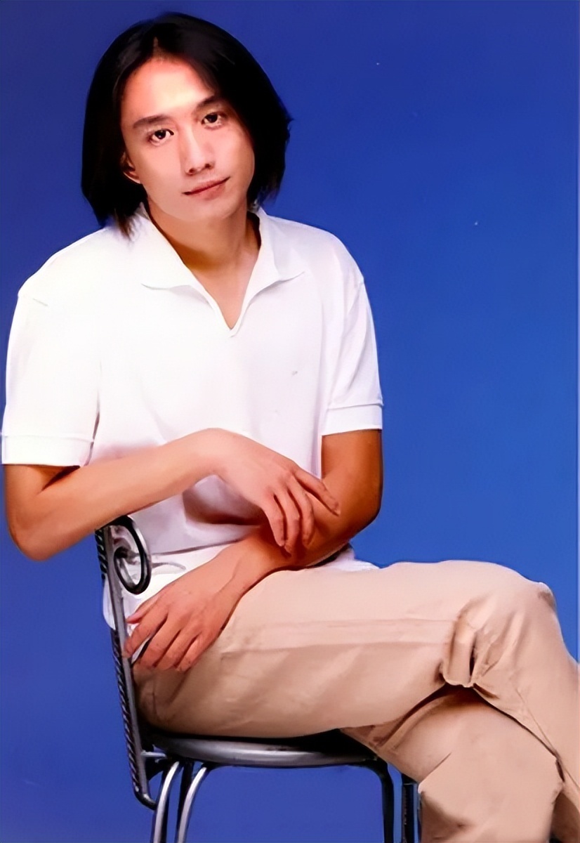 52岁黄磊承认2年没拍戏:立人设时越狠,崩塌的下场就越惨_腾讯新闻