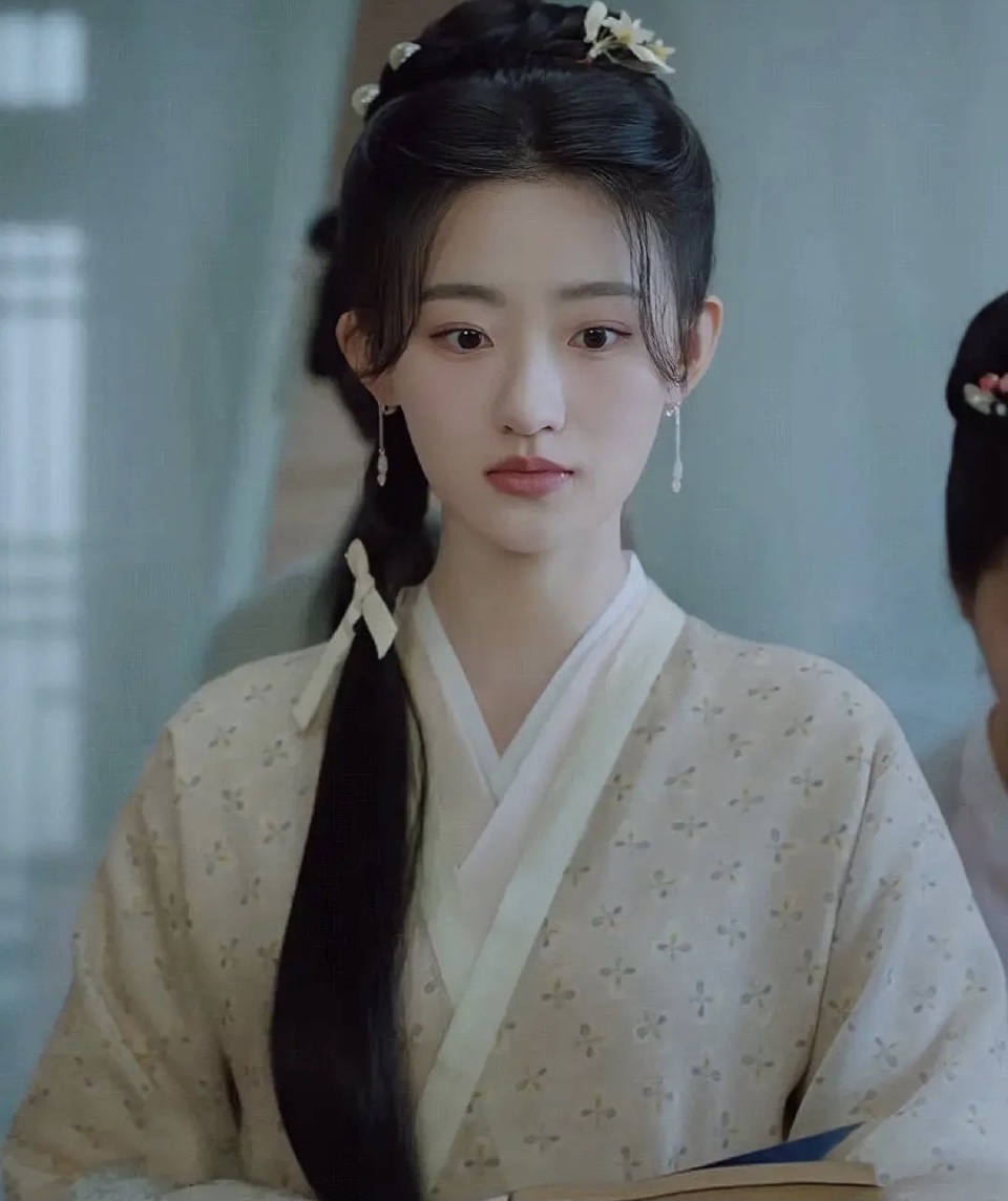 《九义人》隐藏8位美女,吴倩但凡拉垮点,都压不住绝色女配