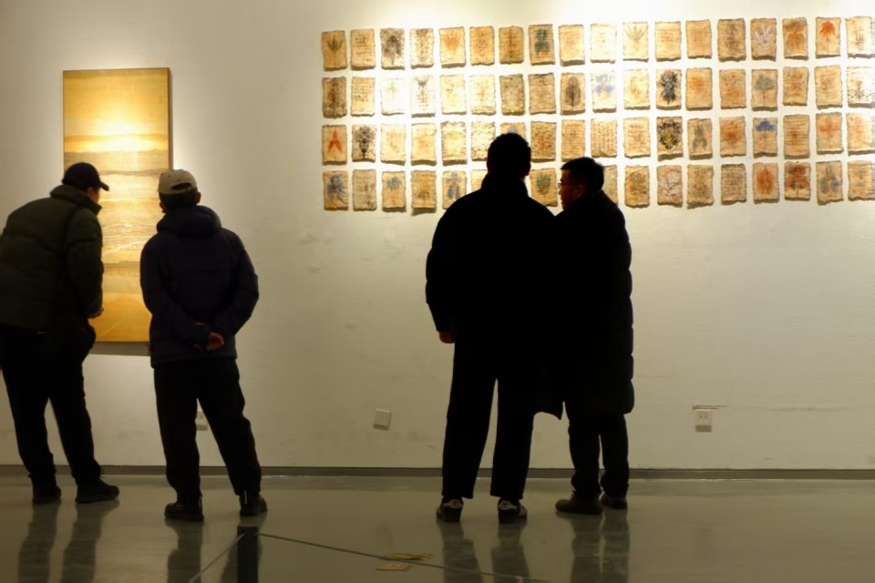 “以土为源——当代视觉艺术生态作品展”巡展至天津举办_腾讯新闻