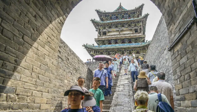 号召领导干部带头休假，是因为大家不想休吗？