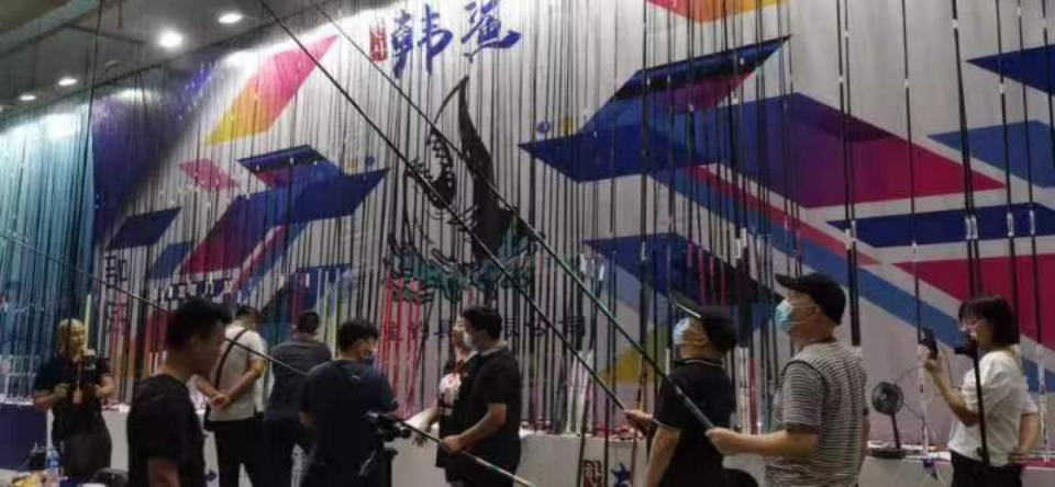 本展会免费进场,还可以参加抽奖活动,中原福塔景区门票,户外折叠桌椅