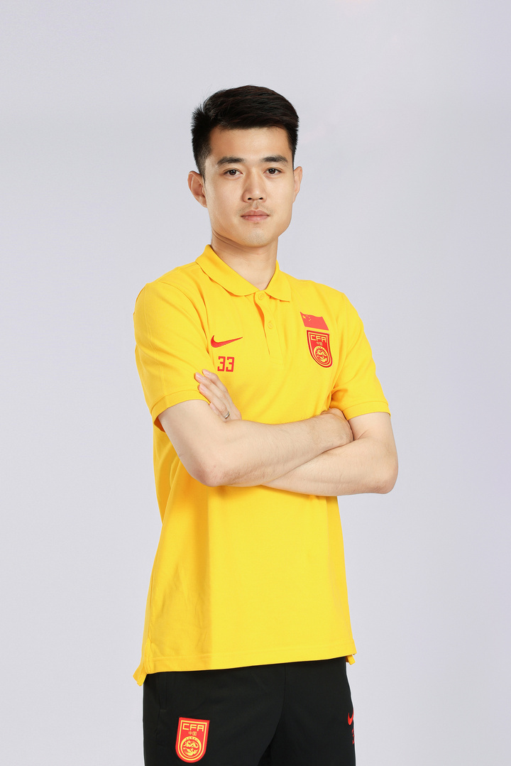 视觉中国供图赵博年龄:30岁身高:188cm简介:赵博司职门将,职业生涯曾
