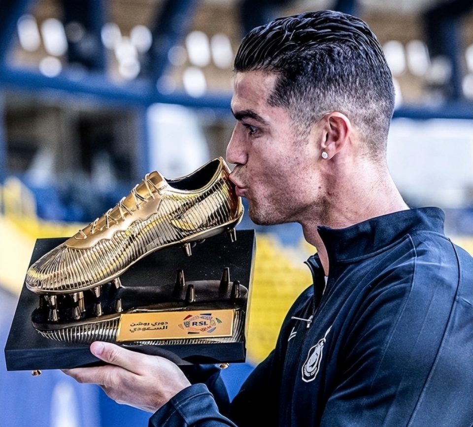 内马尔仅剩3000万欧!沙特联赛球员身价更新,c罗1500万欧排名19