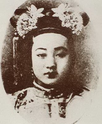 流传近百年的"珍妃"照片为假,原来她叫"黄云仙"
