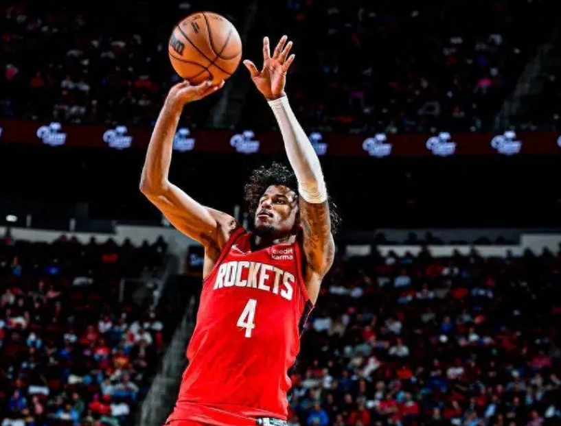 火箭胜公牛!格林开心,史密斯沮丧,兰代尔功臣待遇,战绩追勇士