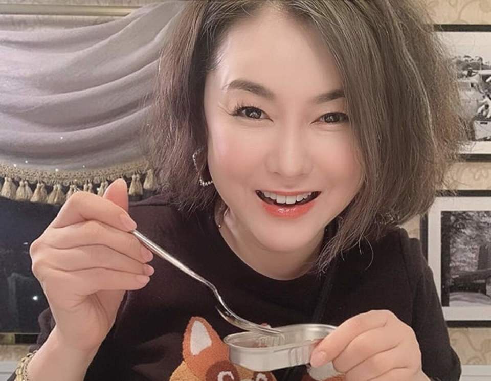 知名港星陈淑兰大方承认整容,每两个月打瘦脸针,身材发胖至今单身