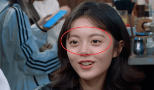 明明是美人,却"败"在眼凸,这些女星怎么了_腾讯新闻