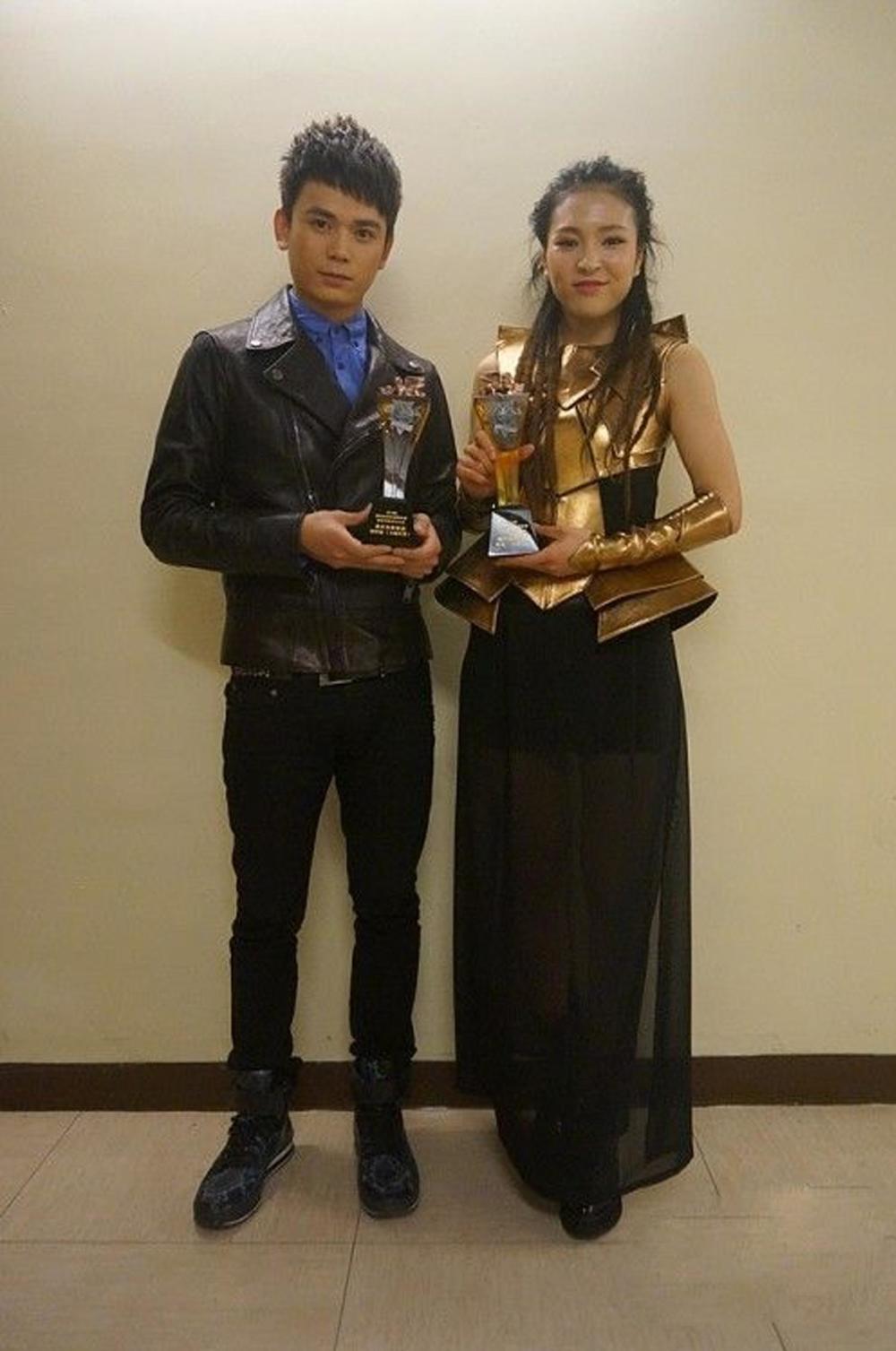 张恒远去世:留下妻子毕夏和半岁的儿子,36年人生有笑有泪_腾讯新闻