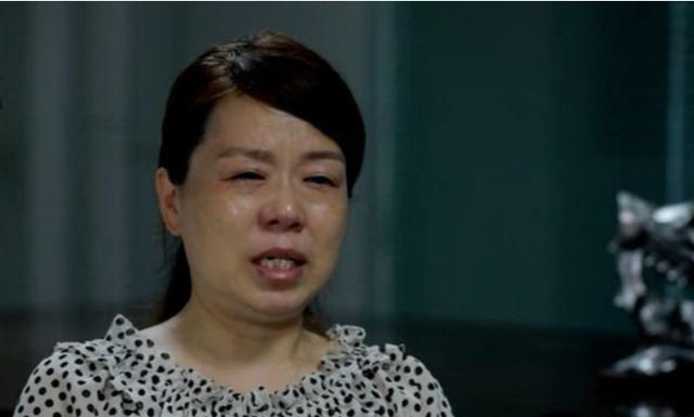 尤其是在杜新枝身上,也充满了各种让人质疑的事件,多个证件的事情