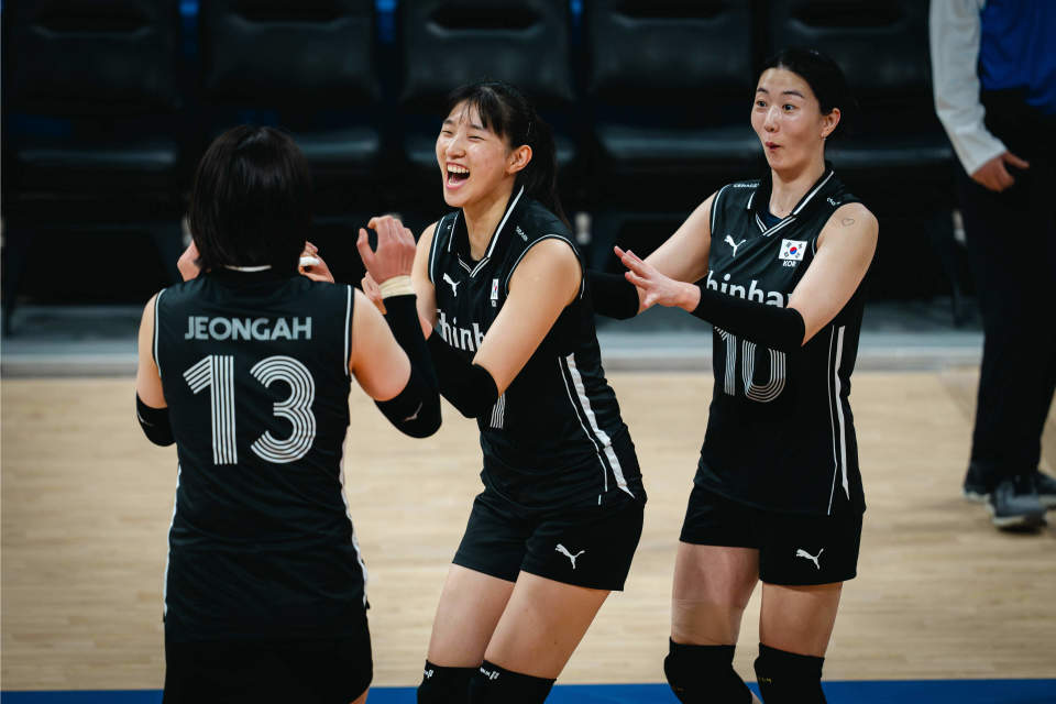 韩国女排第31败!进攻软全靠拍吊,土耳其打出个位数,意大利第三